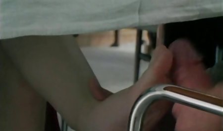 Cowok Remaja masturbasi semi bokep 2018 di Taman