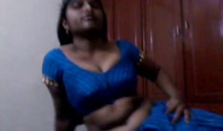 Cantik Babes bokep semi montok atas mereka mengisap dick di berempat