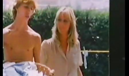 Cantik semibokepbarat latina mengambil besar bukkake