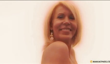 Gadis seksi membuat foto selfie bioskop semi bokep 32.MP4